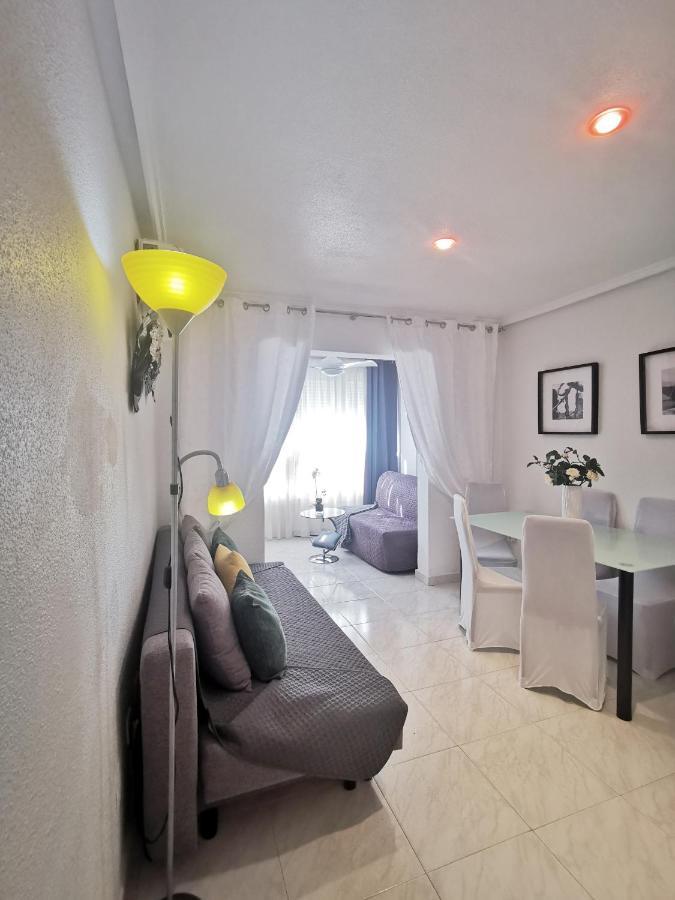 Apartmán Atico - Duplex, Smart Tv, 4 Erwachsene Torrevieja Exteriér fotografie