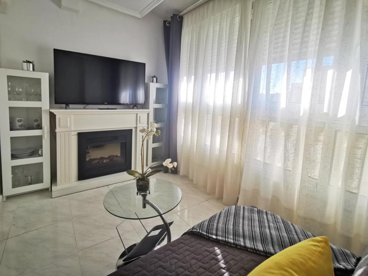 Apartmán Atico - Duplex, Smart Tv, 4 Erwachsene Torrevieja Exteriér fotografie